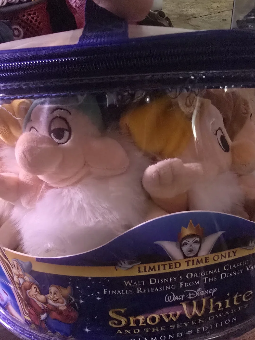 Snow White Plush Doll Carrying Case with Seven Dwarfs And DVD